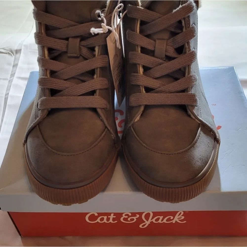 CAT&JACK BARNETT MID-TOP KID SHOES - Picture 15 of 16